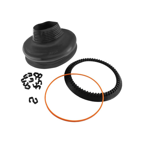 Silicone collar with fastening rings